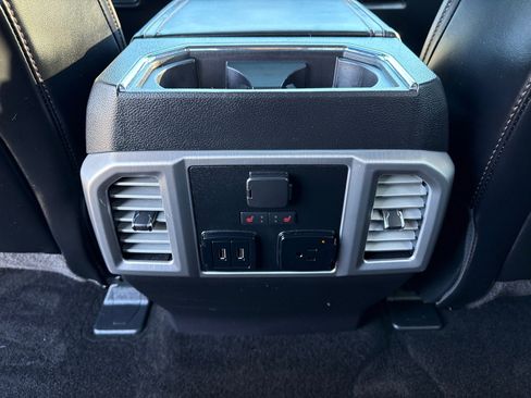 Used 2018 Ford F150 Platinum w/ Equipment Group 701A Luxury AWD/4WD image 31