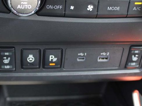 Used 2023 Nissan Frontier PRO-4X w/ Pro Convenience Package AWD/4WD image 13