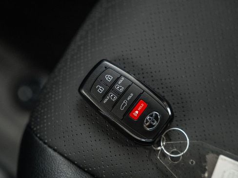 New 2026 Toyota Sienna Platinum image 49