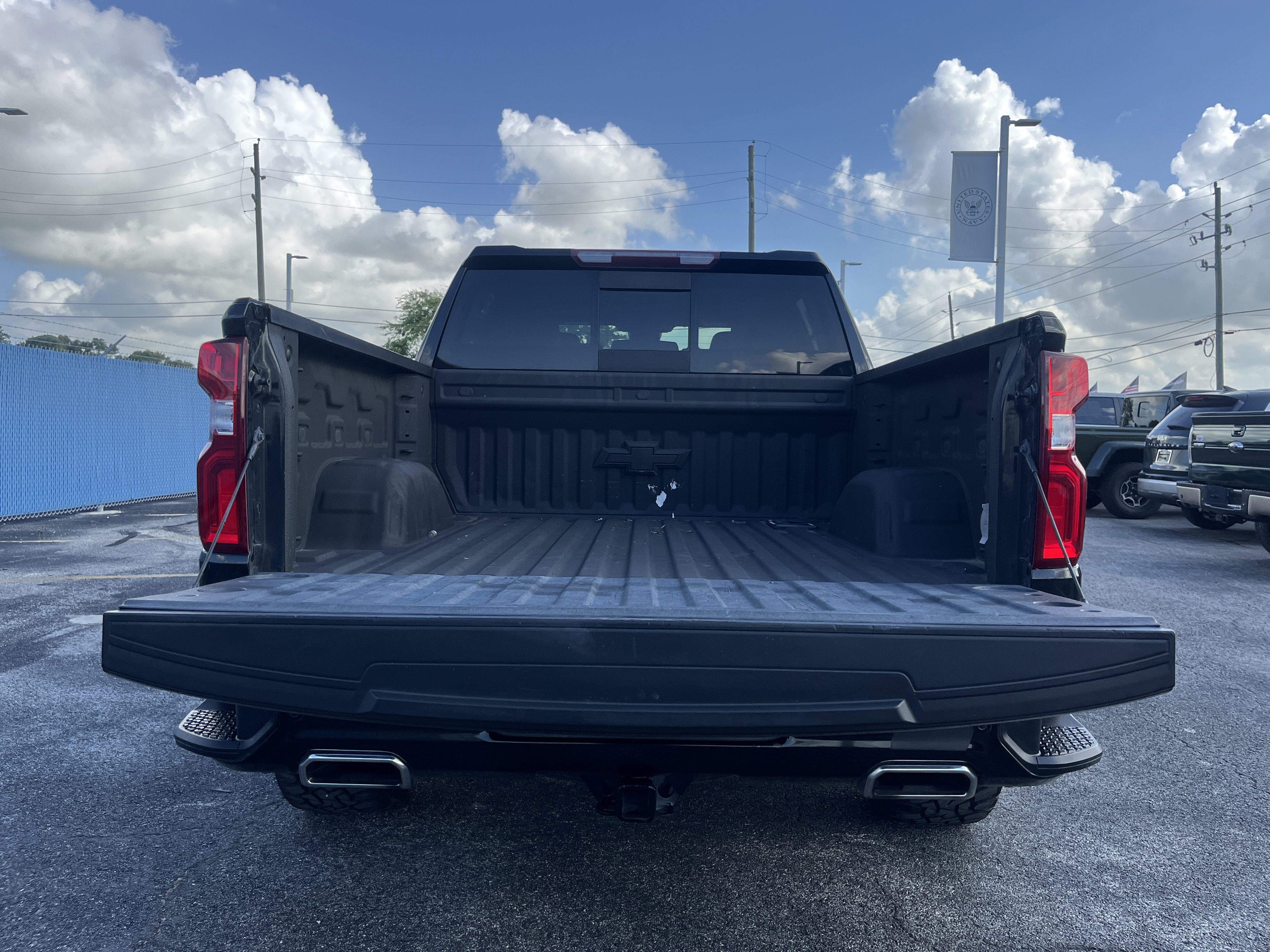 Used 2023 Chevrolet Silverado 1500 RST AWD/4WD image 5