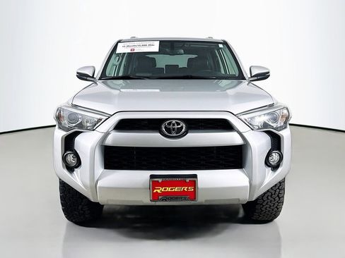 Certified 2018 Toyota 4Runner SR5 Premium image 2