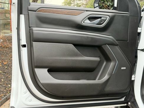 Used 2021 Chevrolet Suburban High Country w/ Premium Package image 29