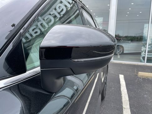 New 2026 Nissan Pathfinder SL FWD image 6