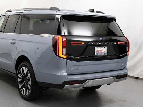 New 2025 Ford Expedition Max Platinum w/ Driver's Package image 7