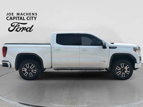 Used 2021 GMC Sierra 1500 AT4 w/ AT4 Preferred Package AWD/4WD image 3