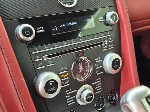 Used 2011 Aston Martin V12 Vantage Base 2dr Coupe image 27