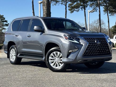 Used 2023 Lexus GX 460 Premium w/ Premium Plus Package image 2