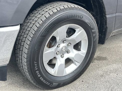 Used 2020 RAM 1500 Big Horn image 9