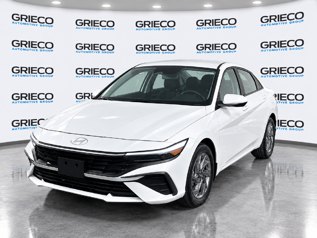 Used 2024 Hyundai Elantra SEL FWD image 3