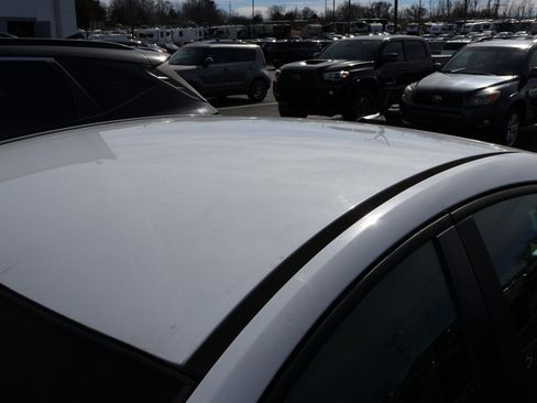 Used 2014 Chevrolet Cruze LS image 10