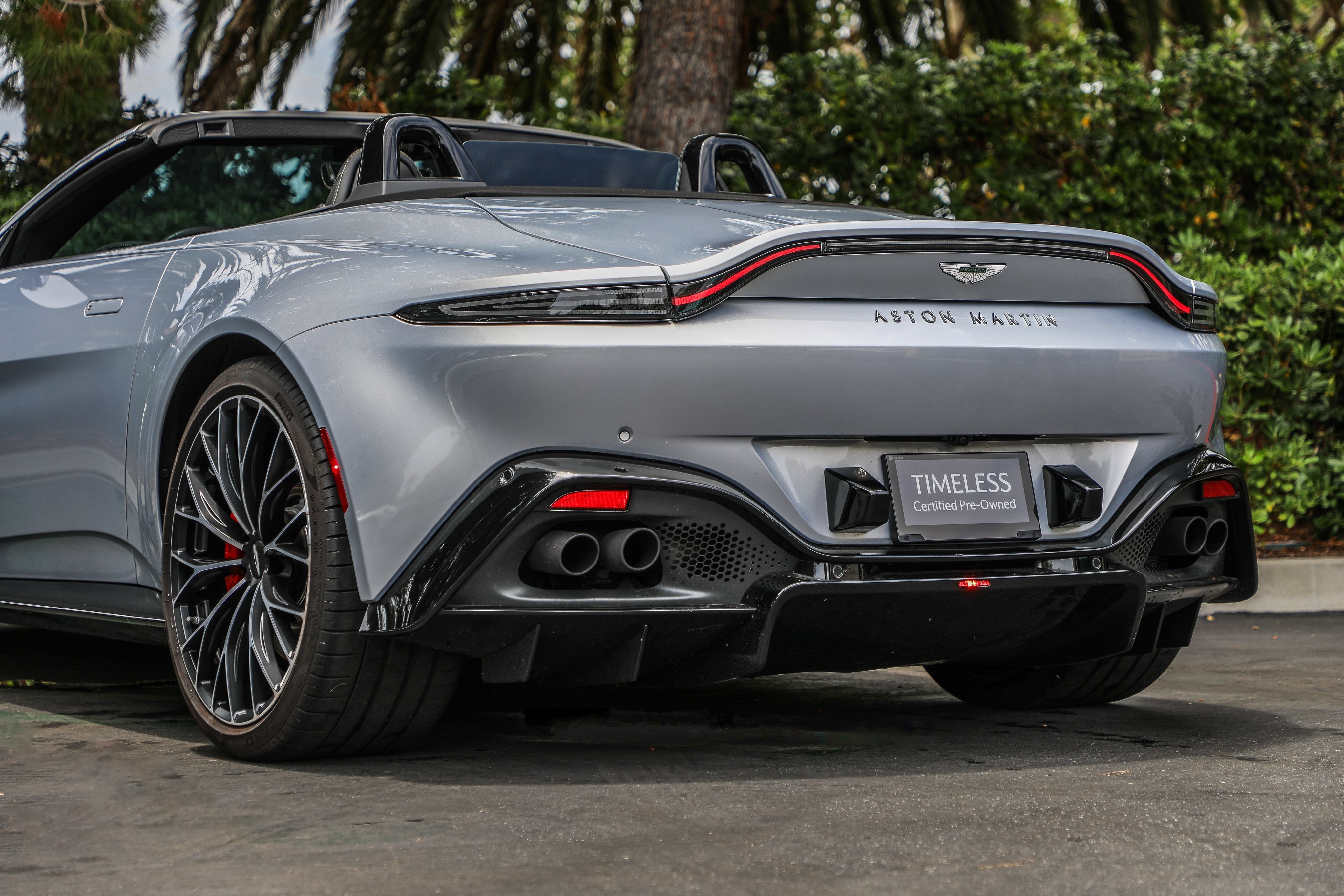 Used 2023 Aston Martin V8 Vantage Roadster RWD image 12