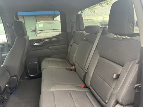Used 2023 GMC Sierra 1500 Elevation image 18