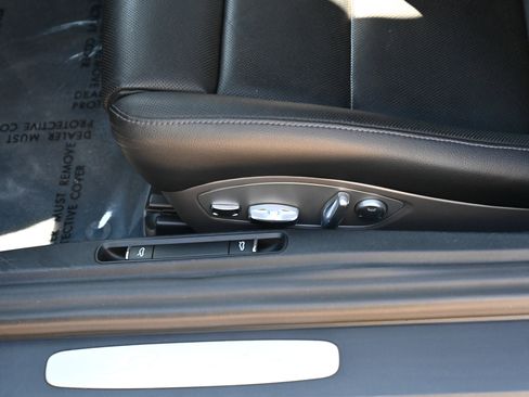 Used 2017 Porsche 718 Boxster RWD image 18