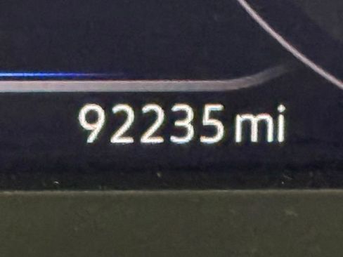 Used 2020 Volkswagen Tiguan SEL image 23