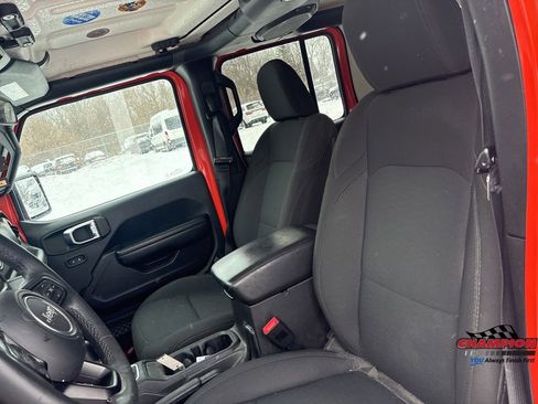 Used 2018 Jeep Wrangler Unlimited Sport S image 26