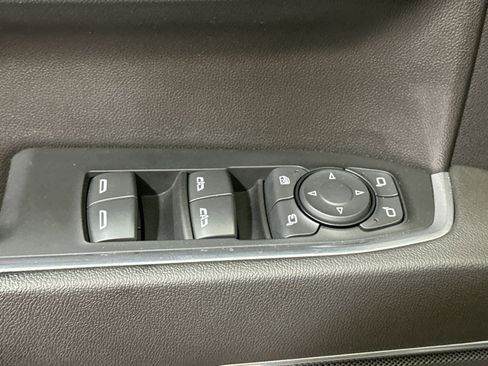 Used 2022 Chevrolet Silverado 1500 LTZ image 16