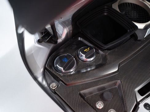 Used 2018 Porsche 911 GT2 RS image 61