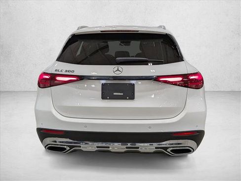 Used 2026 Mercedes-Benz GLC 300 image 7