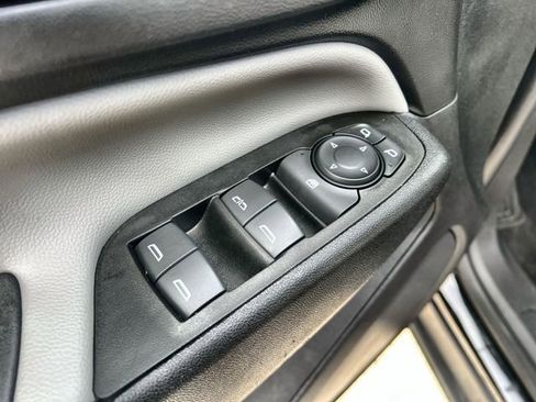 Certified 2023 Chevrolet Equinox LS w/ LPO, Cargo Package image 22