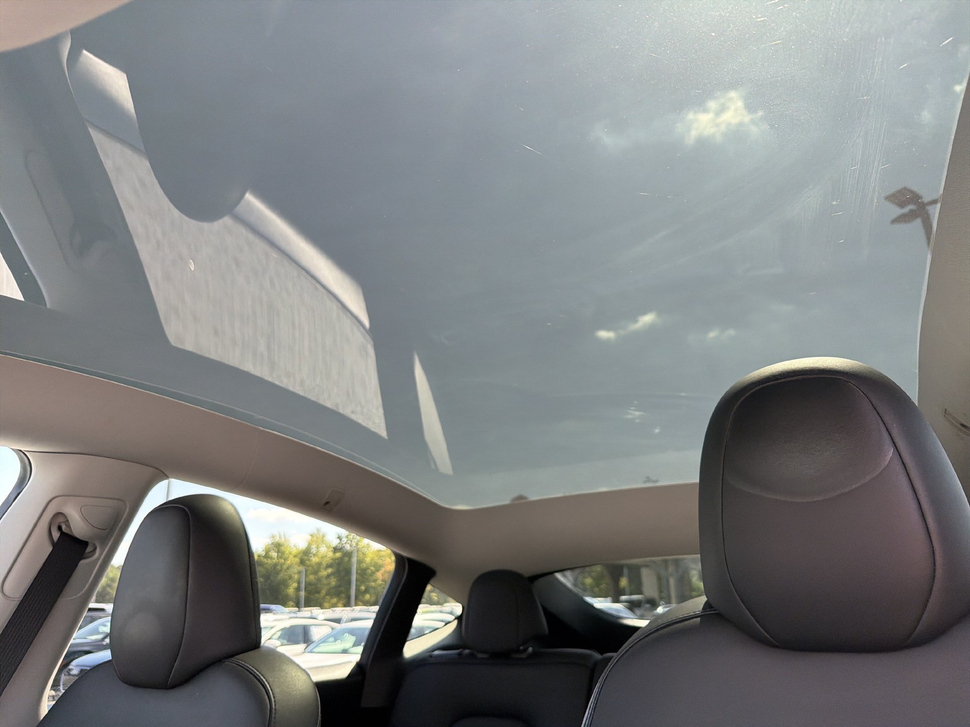 Used 2024 Tesla Model Y Long Range AWD/4WD image 17