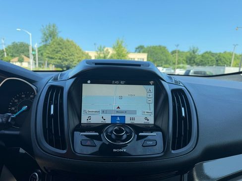 Used 2018 Ford Escape Titanium AWD/4WD image 14
