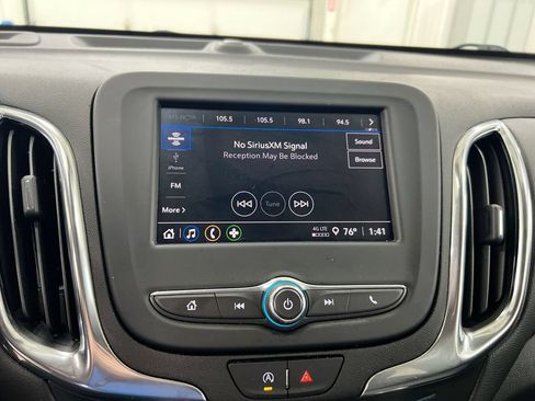 Used 2024 Chevrolet Equinox LT AWD/4WD image 14