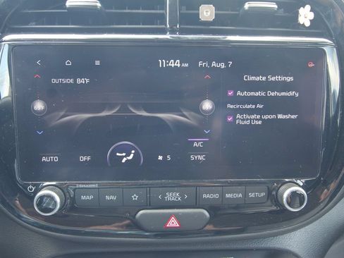 Used 2025 Kia Soul S FWD image 30