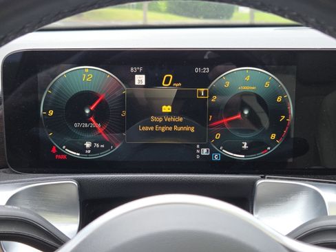 Used 2022 Mercedes-Benz GLB 250 4MATIC image 35