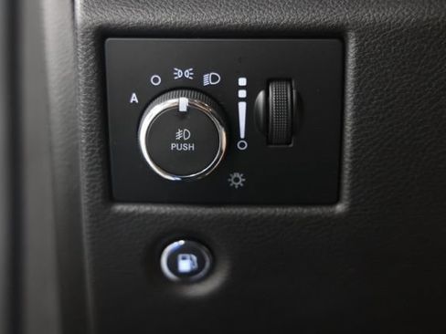 Used 2018 Jeep Grand Cherokee Summit AWD/4WD image 27