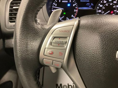 Used 2016 Nissan Altima 2.5 SR w/ LED Appearance Package image 21