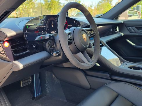 New 2026 Porsche Taycan 4S AWD/4WD image 4