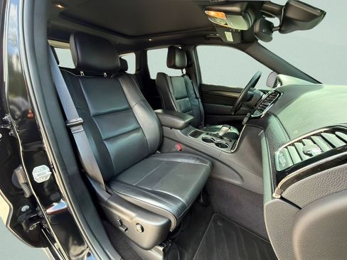 Used 2019 Jeep Grand Cherokee High Altitude RWD image 23