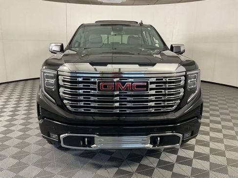 Used 2022 GMC Sierra 1500 Denali AWD/4WD image 2
