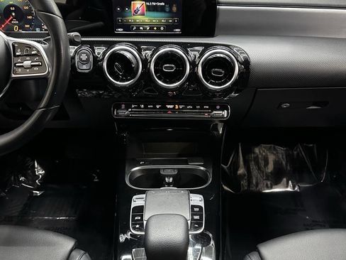 Used 2020 Mercedes-Benz A 220 A 220 4dr Sedan image 25