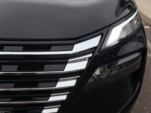 Certified 2025 Nissan Rogue SV image 13