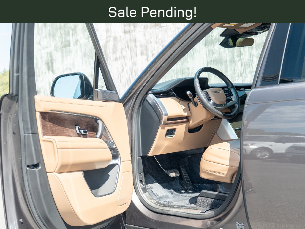 Certified 2025 Land Rover Range Rover SE AWD/4WD image 11