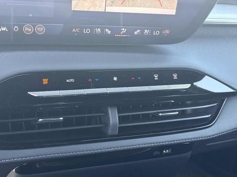 New 2026 Buick Enclave Avenir w/ Super Cruise Package AWD/4WD image 23