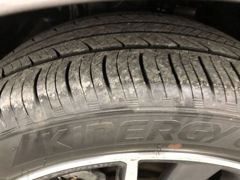 Used 2024 Toyota Camry XLE w/ Navigation Package image 31