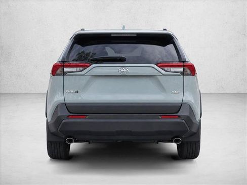 Used 2019 Toyota RAV4 XLE Premium FWD image 6