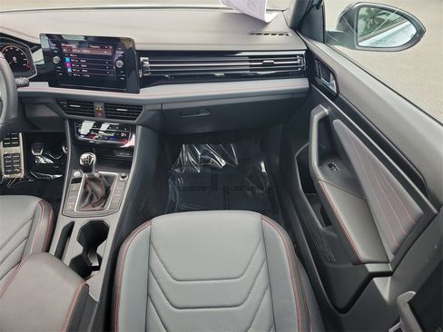 Used 2025 Volkswagen Jetta GLI Autobahn w/ GLI Black Package image 13