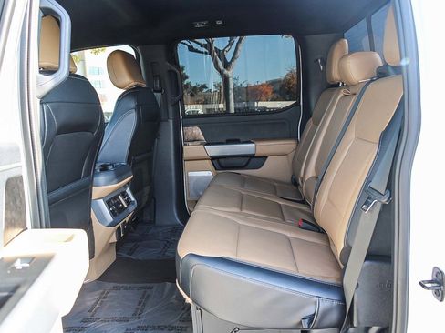 Used 2024 Ford F250 Lariat w/ Chrome Package image 18