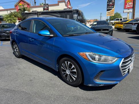 Used 2017 Hyundai Elantra SE FWD image 1