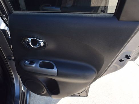 Used 2014 Nissan Juke SL image 9