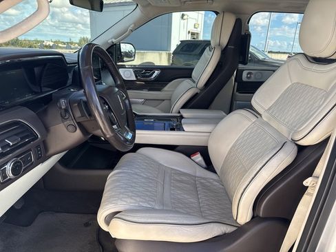 Used 2018 Lincoln Navigator Black Label w/ Cargo Package image 21