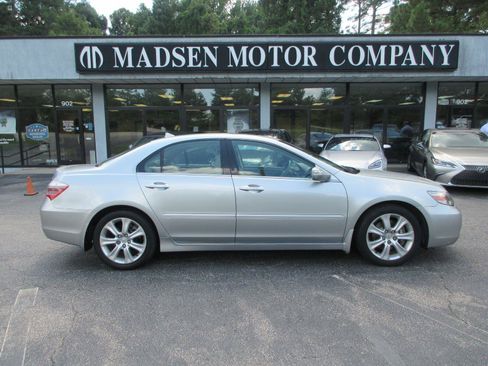 Used 2010 Acura RL AWD/4WD image 4
