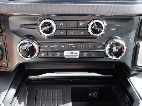 New 2026 Ford F250 Platinum w/ Tremor Off-Road Package image 11