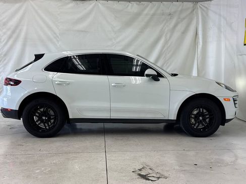 Used 2015 Porsche Macan S image 3