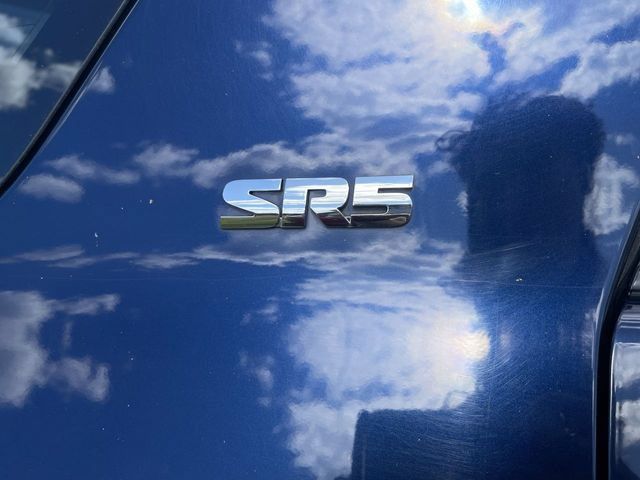 Certified 2021 Toyota 4Runner SR5 AWD/4WD image 7