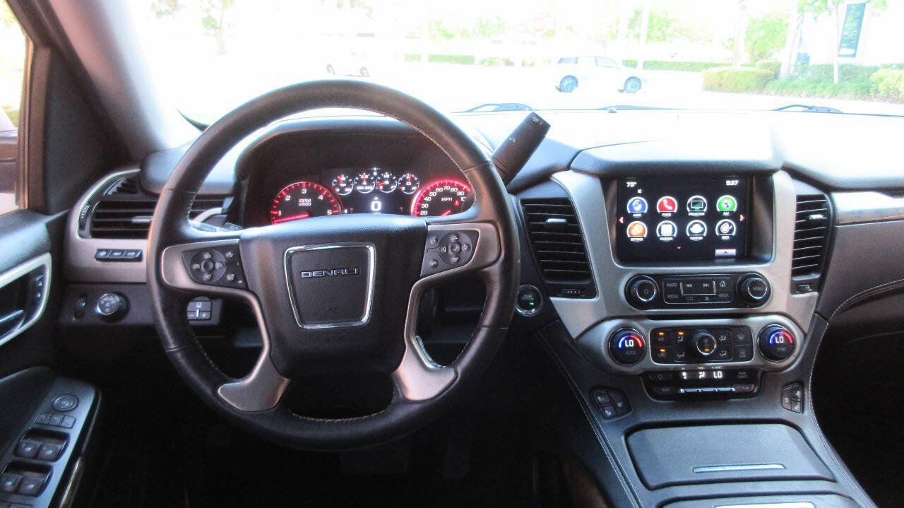 Used 2016 GMC Yukon XL Denali w/ Open Road Package RWD image 38