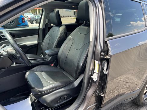 Used 2022 Jeep Compass Limited w/ Sun and Sound Group AWD/4WD image 23
